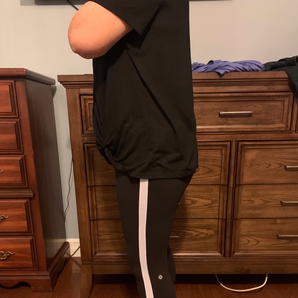 Old navy active shirt - Picture 7 of 8